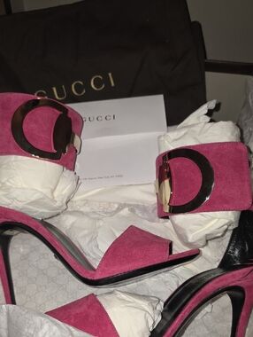 Gucci Fuchsia Suede High Heel Sandals with Gold Buckle